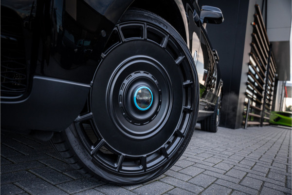 Rolls-Royce Cullinan 6.75 V12 - Black Badge | Mansory Wheels | Sterrenhemel