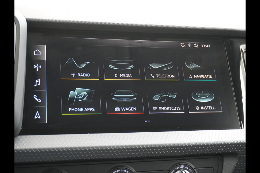 Audi A1 Sportback 30TFSI 116PK Virtual Cockpit Apple Carplay Android Auto Navi Airco Cruise Control Pro Line Bluetooth Isofix Rijstrooksensor Origineel Nederlandse Auto Audi A1 Sportback 30TFSI 116PK Virtual Cockpit Apple Carplay Android Auto Navi Airco Cruise Control Pro Line Bluetooth Isofix Rijstrooksensor Origineel Nederlandse Auto