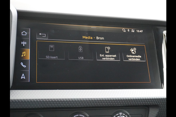 Audi A1 Sportback 30TFSI 116PK Virtual Cockpit Apple Carplay Android Auto Navi Airco Cruise Control Pro Line Bluetooth Isofix Rijstrooksensor Origineel Nederlandse Auto Audi A1 Sportback 30TFSI 116PK Virtual Cockpit Apple Carplay Android Auto Navi Airco Cruise Control Pro Line Bluetooth Isofix Rijstrooksensor Origineel Nederlandse Auto