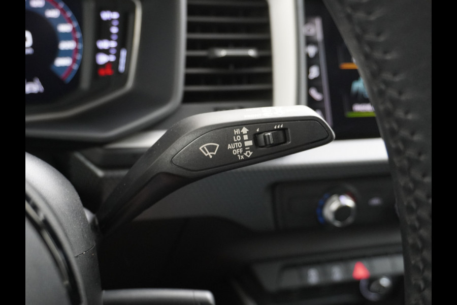 Audi A1 Sportback 30TFSI 116PK Virtual Cockpit Apple Carplay Android Auto Navi Airco Cruise Control Pro Line Bluetooth Isofix Rijstrooksensor Origineel Nederlandse Auto Audi A1 Sportback 30TFSI 116PK Virtual Cockpit Apple Carplay Android Auto Navi Airco Cruise Control Pro Line Bluetooth Isofix Rijstrooksensor Origineel Nederlandse Auto