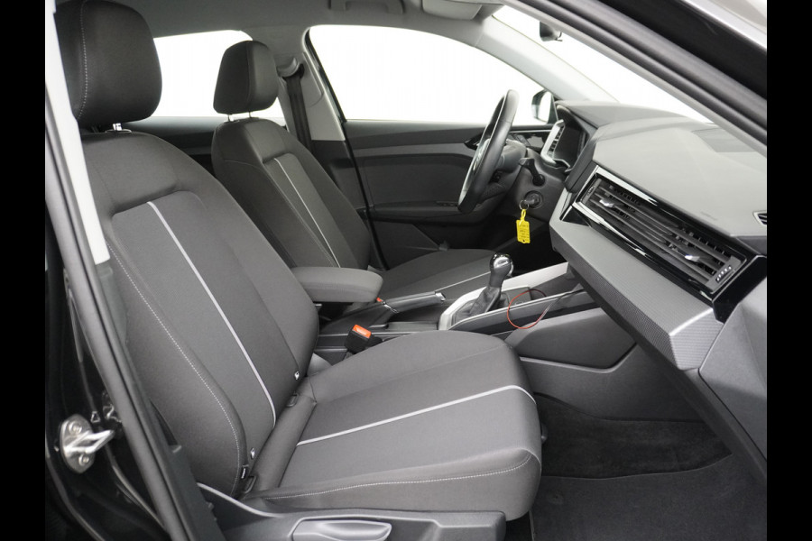 Audi A1 Sportback 30TFSI 116PK Virtual Cockpit Apple Carplay Android Auto Navi Airco Cruise Control Pro Line Bluetooth Isofix Rijstrooksensor Origineel Nederlandse Auto Audi A1 Sportback 30TFSI 116PK Virtual Cockpit Apple Carplay Android Auto Navi Airco Cruise Control Pro Line Bluetooth Isofix Rijstrooksensor Origineel Nederlandse Auto
