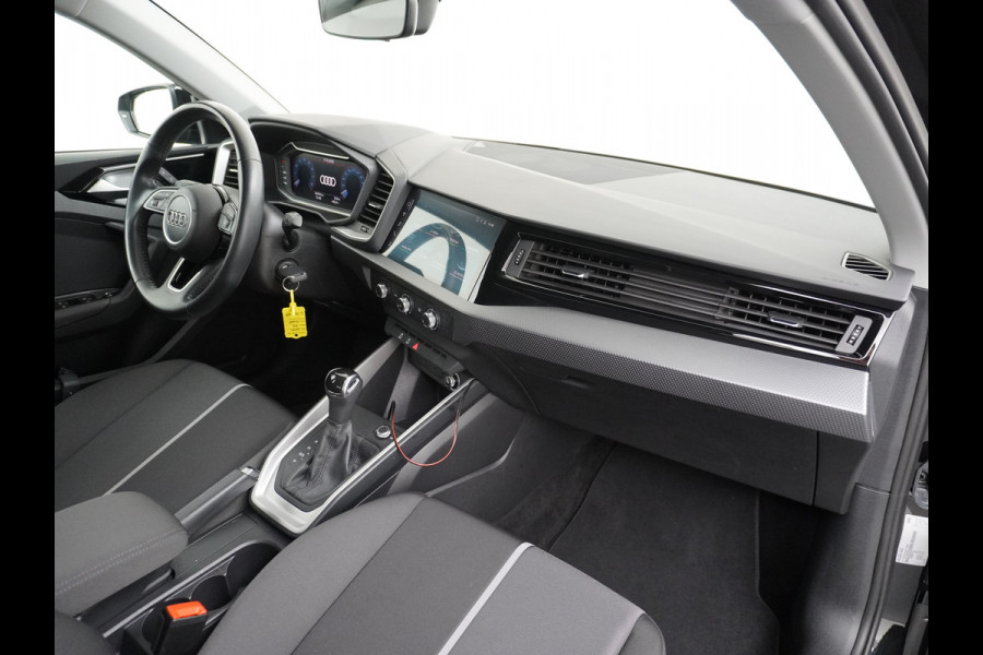Audi A1 Sportback 30TFSI 116PK Virtual Cockpit Apple Carplay Android Auto Navi Airco Cruise Control Pro Line Bluetooth Isofix Rijstrooksensor Origineel Nederlandse Auto Audi A1 Sportback 30TFSI 116PK Virtual Cockpit Apple Carplay Android Auto Navi Airco Cruise Control Pro Line Bluetooth Isofix Rijstrooksensor Origineel Nederlandse Auto