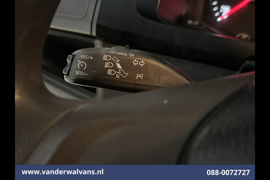 Volkswagen Transporter 2.0 TDI 150pk L2H1 Glasresteel Euro6 Airco | Imperiaal | 2500kg Trekhaak Bijrijdersbank, Sidebars, Cruisecontrol