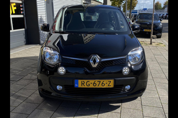 Renault Twingo 1.0 SCe Intens 5Drs - Navigatie I PDC / Achteruitrij Camera I Airco I APK 09-2026 I Dealer Onderhouden