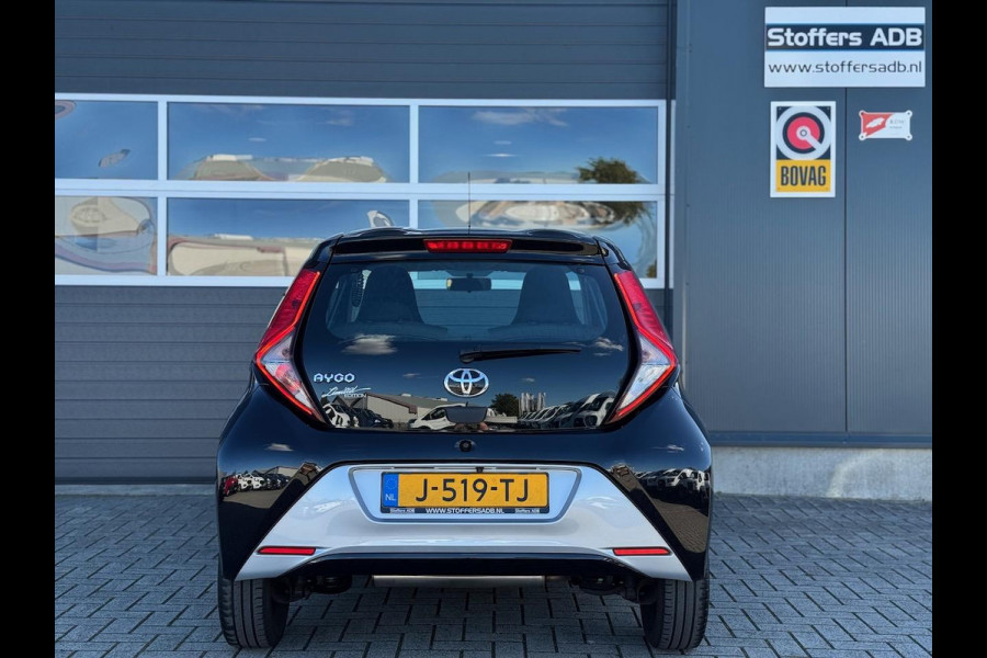 Toyota Aygo 1.0 VVT-i x-play | Camera | Airco | CarPlay | Elektr. Pack | DAB-radio | Bluetooth | Isofix | CV