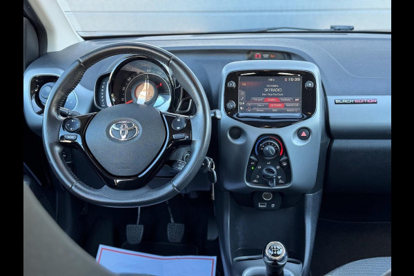 Toyota Aygo 1.0 VVT-i x-play | Camera | Airco | CarPlay | Elektr. Pack | DAB-radio | Bluetooth | Isofix | CV