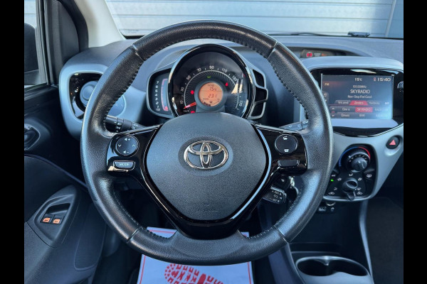 Toyota Aygo 1.0 VVT-i x-play | Camera | Airco | CarPlay | Elektr. Pack | DAB-radio | Bluetooth | Isofix | CV