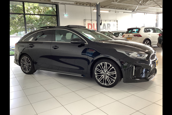Kia ProCeed 1.4 T-GDI GT-PlusLine Panodak, Camera, Keyless, LED