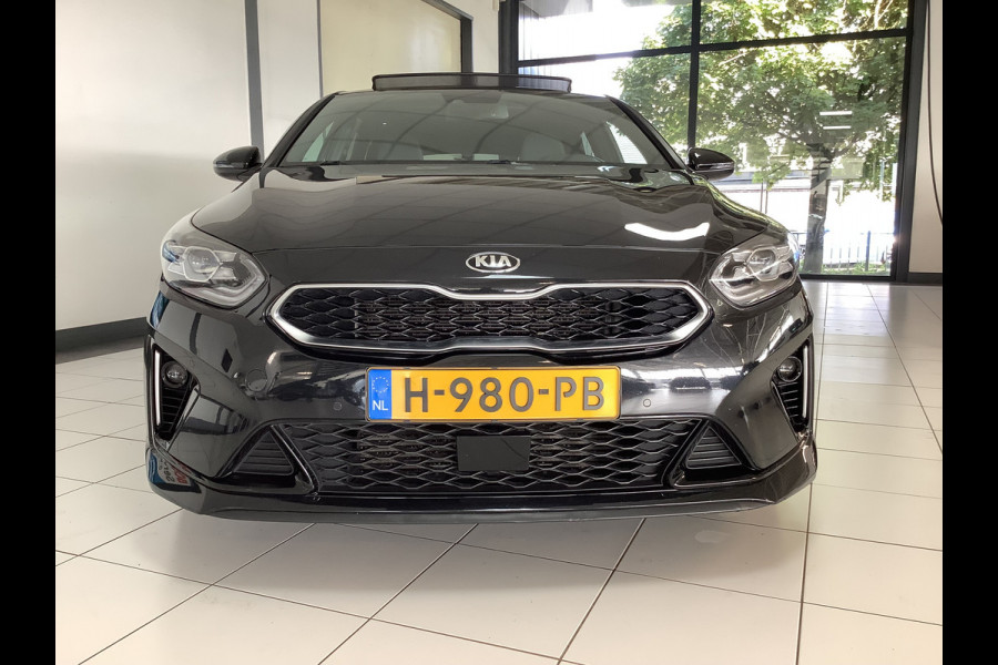 Kia ProCeed 1.4 T-GDI GT-PlusLine Panodak, Camera, Keyless, LED
