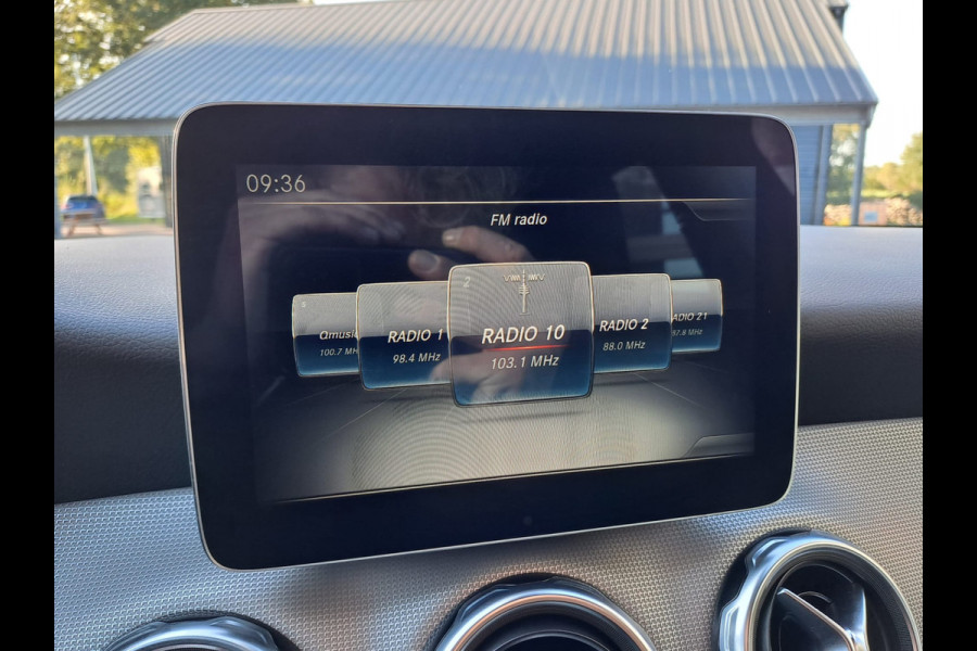 Mercedes-Benz GLA 180 Activity Edition | Navi | Camera | Afn. Trekhaak | Elektr. A. klep | Sportinterieur |