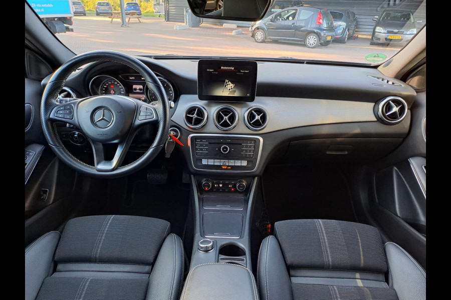 Mercedes-Benz GLA 180 Activity Edition | Navi | Camera | Afn. Trekhaak | Elektr. A. klep | Sportinterieur |