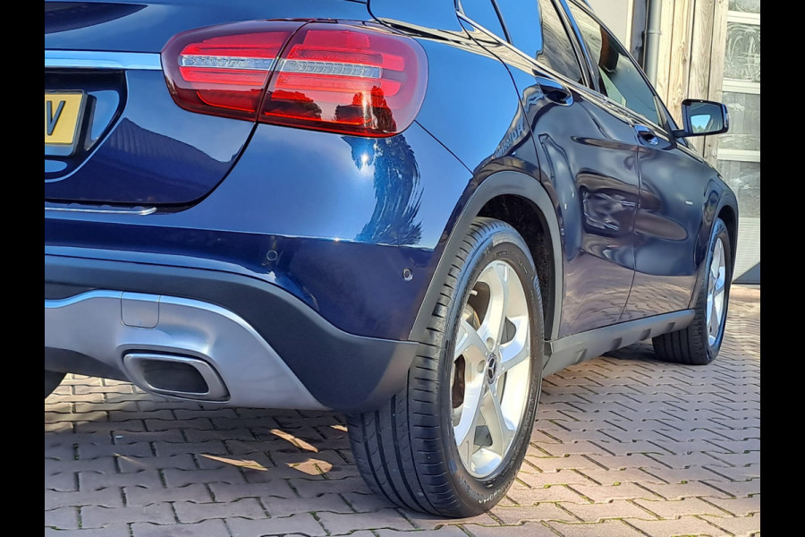 Mercedes-Benz GLA 180 Activity Edition | Navi | Camera | Afn. Trekhaak | Elektr. A. klep | Sportinterieur |