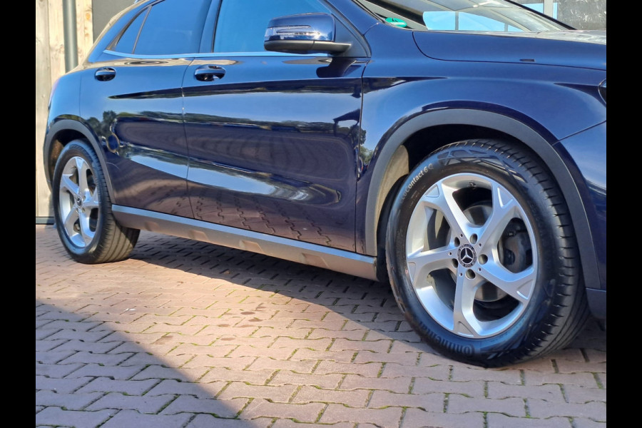 Mercedes-Benz GLA 180 Activity Edition | Navi | Camera | Afn. Trekhaak | Elektr. A. klep | Sportinterieur |