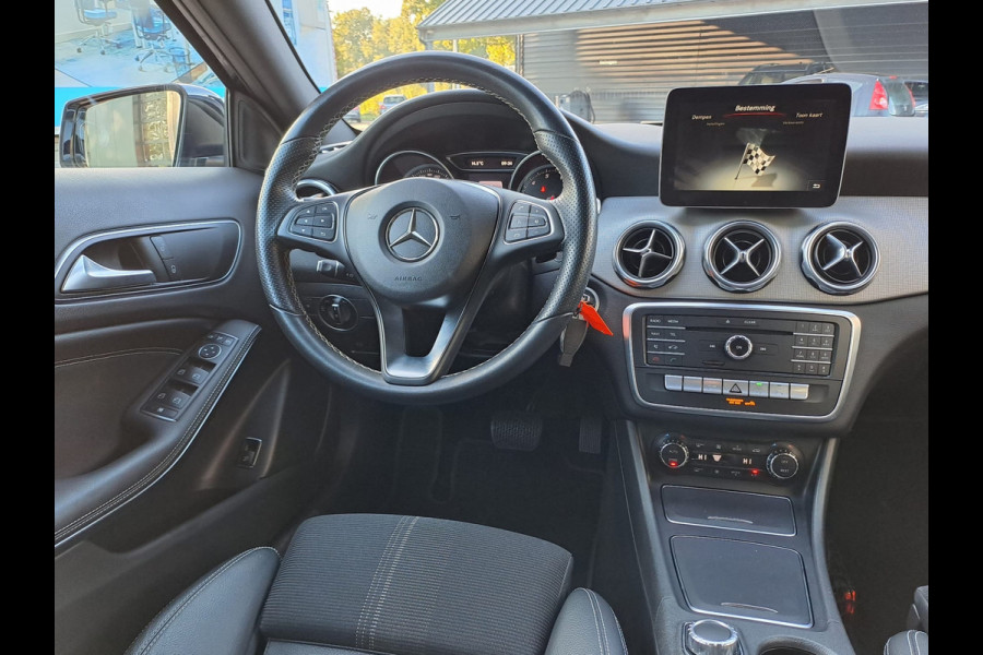 Mercedes-Benz GLA 180 Activity Edition | Navi | Camera | Afn. Trekhaak | Elektr. A. klep | Sportinterieur |