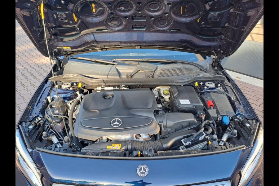 Mercedes-Benz GLA 180 Activity Edition | Navi | Camera | Afn. Trekhaak | Elektr. A. klep | Sportinterieur |