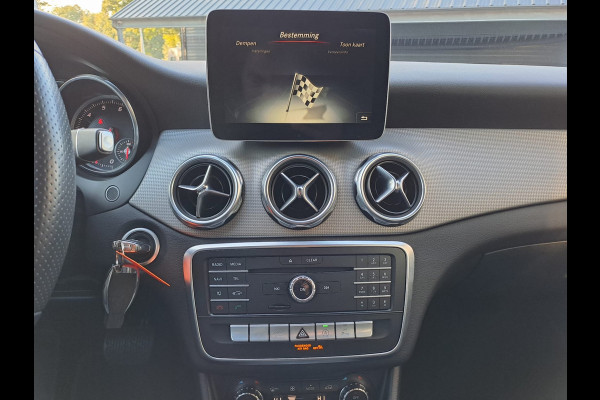 Mercedes-Benz GLA 180 Activity Edition | Navi | Camera | Afn. Trekhaak | Elektr. A. klep | Sportinterieur |