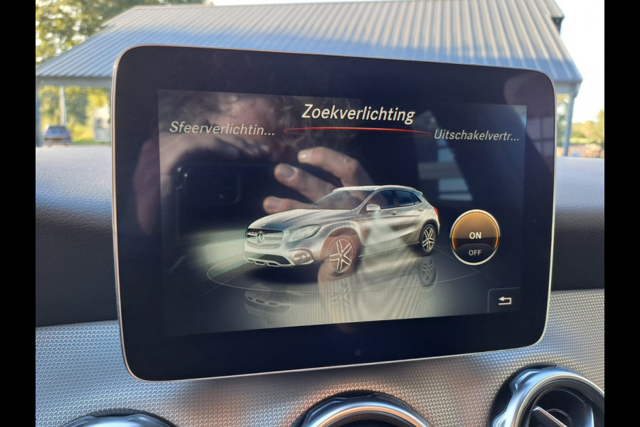 Mercedes-Benz GLA 180 Activity Edition | Navi | Camera | Afn. Trekhaak | Elektr. A. klep | Sportinterieur |