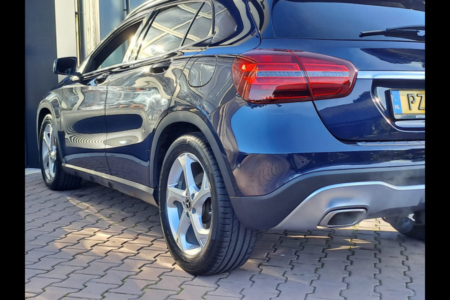 Mercedes-Benz GLA 180 Activity Edition | Navi | Camera | Afn. Trekhaak | Elektr. A. klep | Sportinterieur |