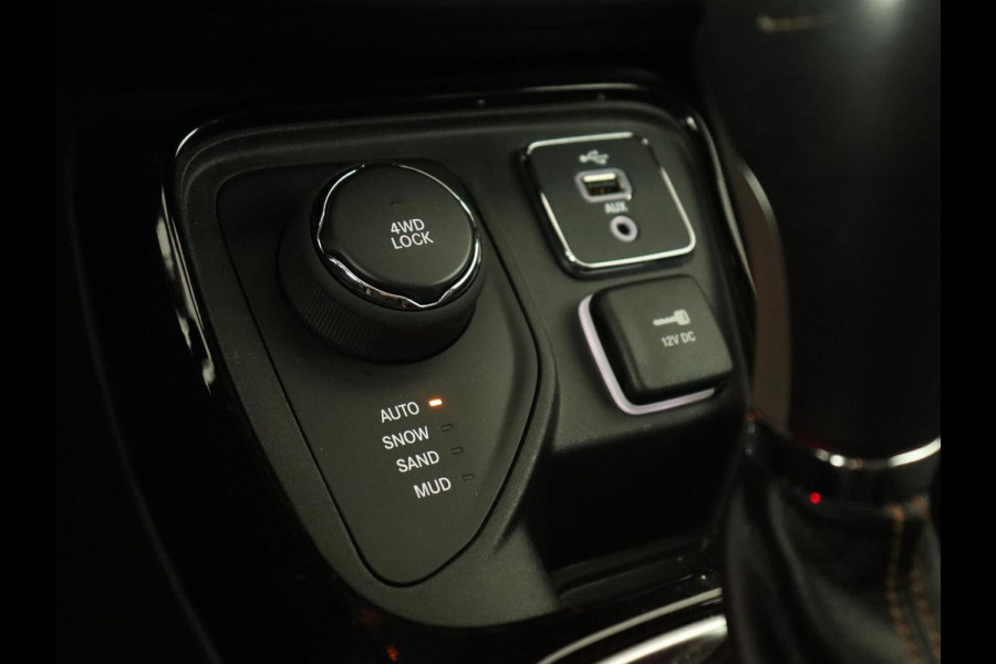Jeep Compass 1.4 MultiAir Opening Edition 4x4 | Origineel NL | Half leder | Xenon | Beats Audio | Carplay | Navigatie | Climate control | Parkeerhulp | Cruise control | Bluetooth