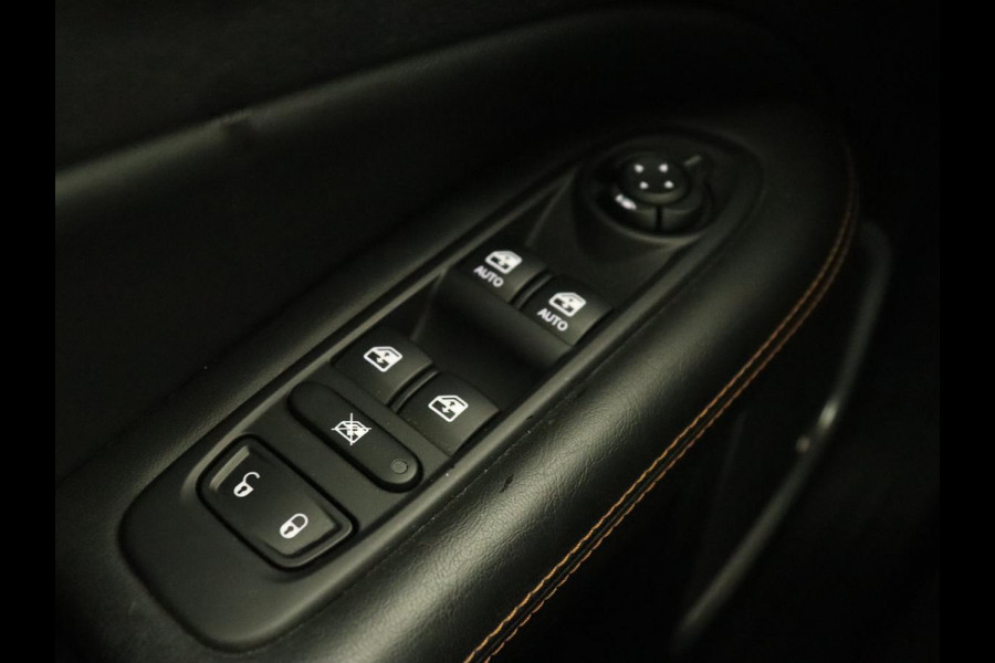Jeep Compass 1.4 MultiAir Opening Edition 4x4 | Origineel NL | Half leder | Xenon | Beats Audio | Carplay | Navigatie | Climate control | Parkeerhulp | Cruise control | Bluetooth