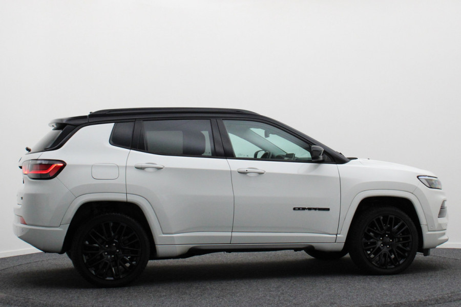 Jeep Compass 4xe 240 Plug-in Hybrid Electric S Leer, Virtual Cockpit, Camera, ACC, Apple Carplay, Rijstrooksensor, 19'' Jeep Compass 4xe 240 Plug-in Hybrid Electric S Leer, Virtual Cockpit, Camera, ACC, Apple Carplay, Rijstrooksensor, 19''