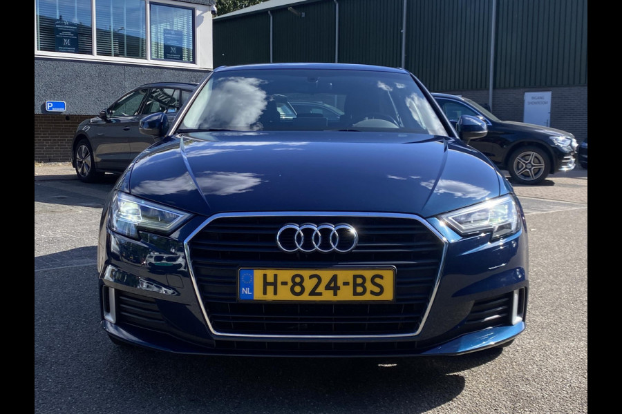 Audi A3 Sportback 30 TFSI Advance VAN: 20.900,- VOOR: 18.440,- UW HERFSTVOORDEEL: 2.460,- | RIJKLAARPRIJS INCL. 12MND BOVAG