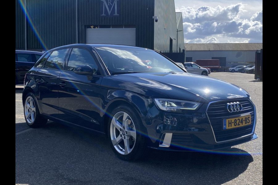 Audi A3 Sportback 30 TFSI Advance VAN: 20.900,- VOOR: 18.440,- UW HERFSTVOORDEEL: 2.460,- | RIJKLAARPRIJS INCL. 12MND BOVAG
