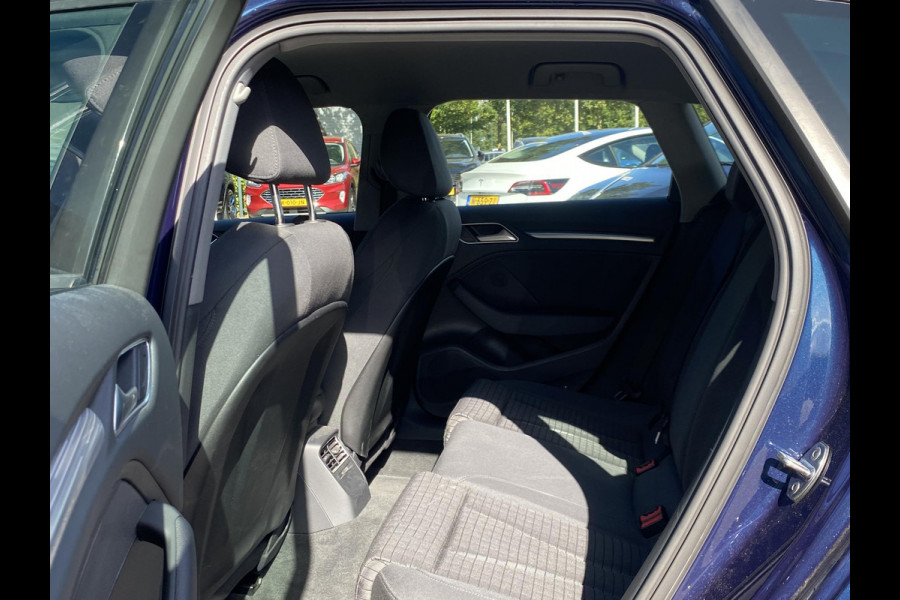 Audi A3 Sportback 30 TFSI Advance VAN: 20.900,- VOOR: 18.440,- UW HERFSTVOORDEEL: 2.460,- | RIJKLAARPRIJS INCL. 12MND BOVAG