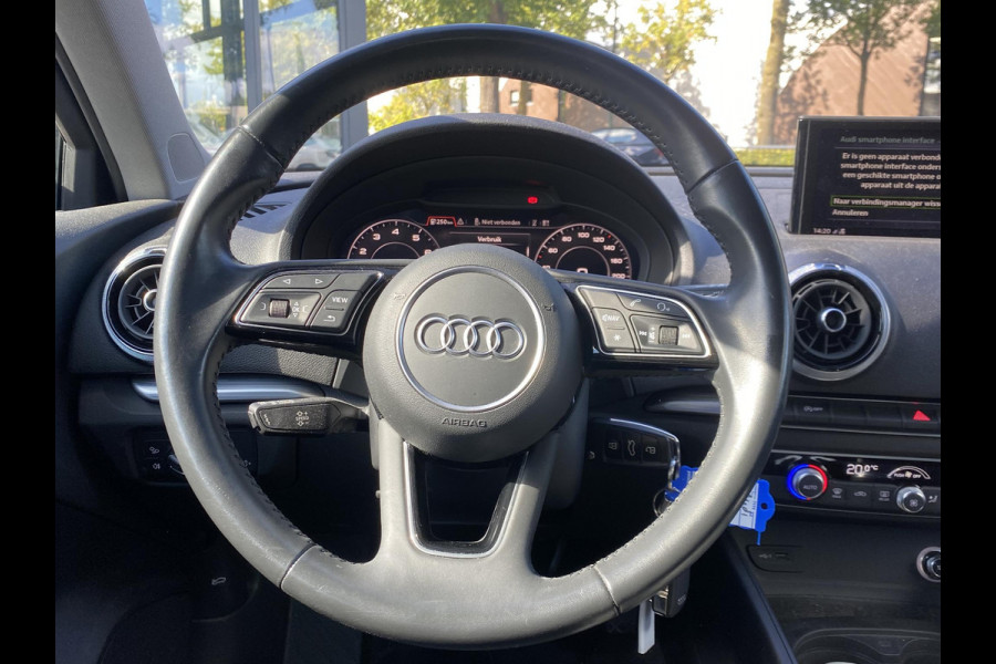 Audi A3 Sportback 30 TFSI Advance VAN: 20.900,- VOOR: 18.440,- UW HERFSTVOORDEEL: 2.460,- | RIJKLAARPRIJS INCL. 12MND BOVAG