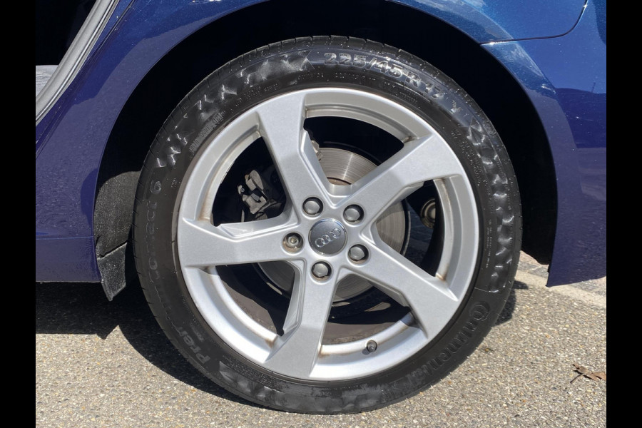 Audi A3 Sportback 30 TFSI Advance VAN: 20.900,- VOOR: 18.440,- UW HERFSTVOORDEEL: 2.460,- | RIJKLAARPRIJS INCL. 12MND BOVAG