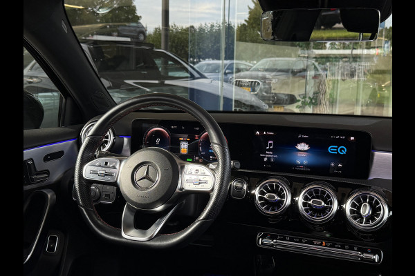 Mercedes-Benz A-Klasse 250 e AMG Night Pano|Memory|Sfeer|Dealer Onderhouden