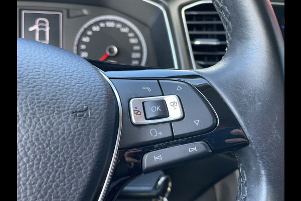 Volkswagen T-Roc 1.0 TSI Style | Trekhaak | carplay | cruise control |