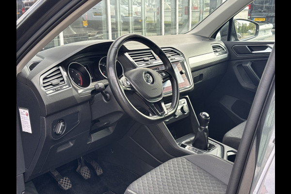 Volkswagen Tiguan 1.4 TSI ACT Comfortline Business | NL- auto | ACC | Clima | Carplay | Navi Volkswagen Tiguan 1.4 TSI ACT Comfortline Business | NL- auto | ACC | Clima | Carplay | Navi