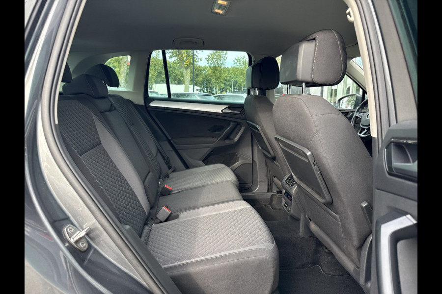 Volkswagen Tiguan 1.4 TSI ACT Comfortline Business | NL- auto | ACC | Clima | Carplay | Navi Volkswagen Tiguan 1.4 TSI ACT Comfortline Business | NL- auto | ACC | Clima | Carplay | Navi