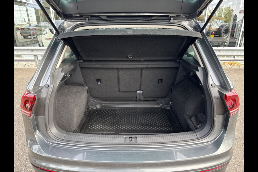 Volkswagen Tiguan 1.4 TSI ACT Comfortline Business | NL- auto | ACC | Clima | Carplay | Navi Volkswagen Tiguan 1.4 TSI ACT Comfortline Business | NL- auto | ACC | Clima | Carplay | Navi