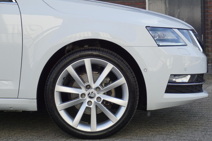 Škoda Octavia Combi 1.5 TSI 150PK Bus. Edition Plus|Virtual Cockpit| Metallic Moon White!