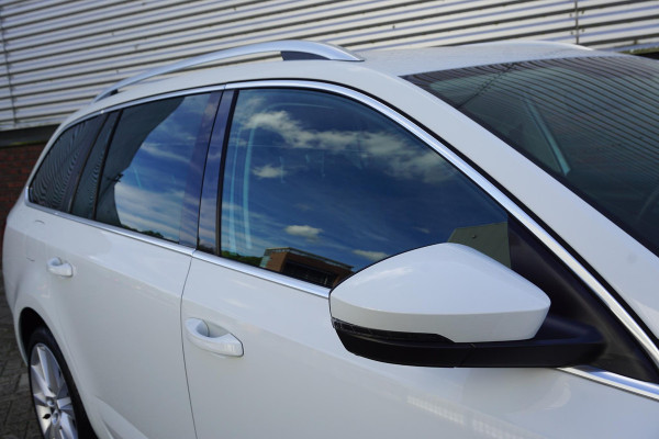 Škoda Octavia Combi 1.5 TSI 150PK Bus. Edition Plus|Virtual Cockpit| Metallic Moon White!