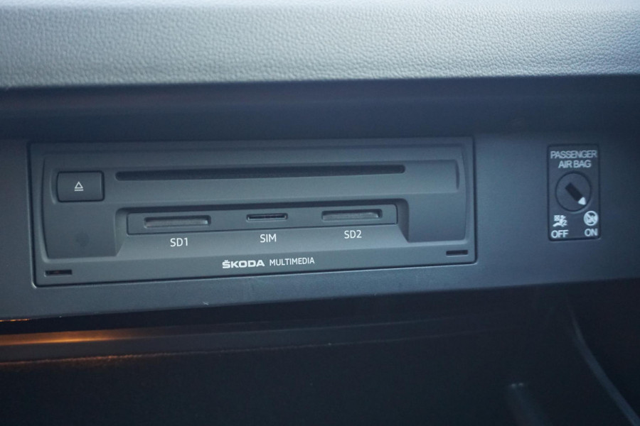 Škoda Octavia Combi 1.5 TSI 150PK Bus. Edition Plus|Virtual Cockpit| Metallic Moon White!