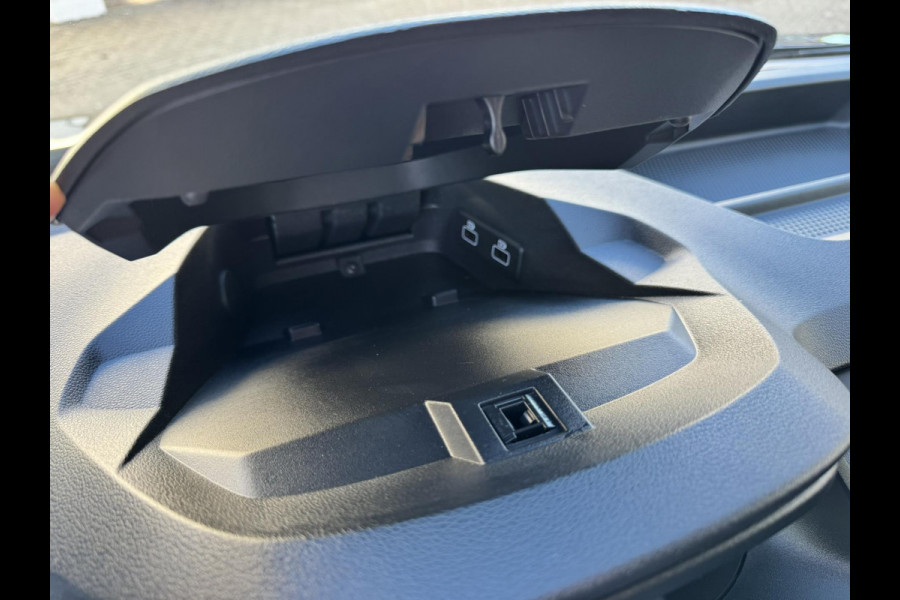 Renault Express 1.3 TCe 100 Comfort Cruise control Airco Parkeersensoren v/a plus camera Dodehoekdetectie Radio met Bleutooth