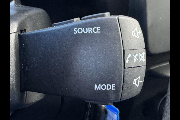 Renault Express 1.3 TCe 100 Comfort Cruise control Airco Parkeersensoren v/a plus camera Dodehoekdetectie Radio met Bleutooth