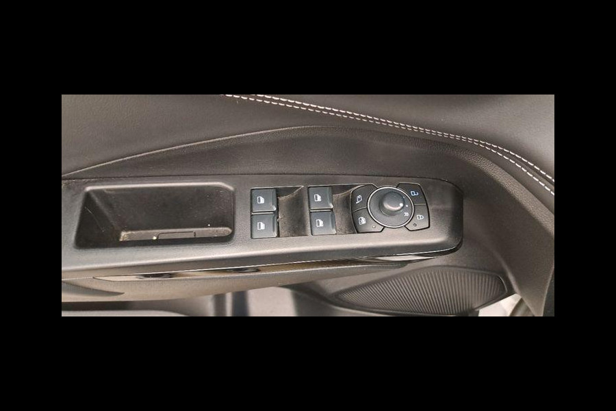 Ford Puma 1.0 EcoBoost Hybrid Titanium 125pk | Winterpack | Keyless Pack | Elek Achterklep | Sync 4 Navigatie