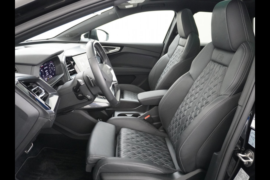 Audi Q4 e-tron 50 Quattro 300pk S-Line Competition Pano-dak Leer Matrix-Led 21" 77kWh Sonos®-Audio Warmtepomp Adaptive-CruiseHead-Up-Display La Assistentie Pack Comfort-plus Pack Dynamic Pack Interieur Pack Keyless Pack Automatisch grootlicht Privacy-Glass Zeer compleet Grote Accu €75.000 nieuw