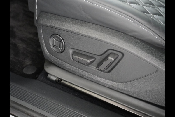 Audi Q4 e-tron 50 Quattro 300pk S-Line Competition Pano-dak Leer Matrix-Led 21" 77kWh Sonos®-Audio Warmtepomp Adaptive-CruiseHead-Up-Display La Assistentie Pack Comfort-plus Pack Dynamic Pack Interieur Pack Keyless Pack Automatisch grootlicht Privacy-Glass Zeer compleet Grote Accu €75.000 nieuw