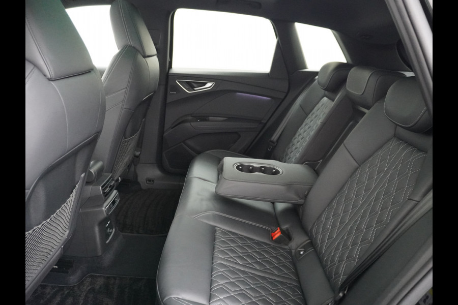 Audi Q4 e-tron 50 Quattro 300pk S-Line Competition Pano-dak Leer Matrix-Led 21" 77kWh Sonos®-Audio Warmtepomp Adaptive-CruiseHead-Up-Display La Assistentie Pack Comfort-plus Pack Dynamic Pack Interieur Pack Keyless Pack Automatisch grootlicht Privacy-Glass Zeer compleet Grote Accu €75.000 nieuw