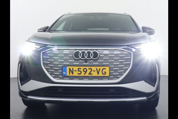 Audi Q4 e-tron 50 Quattro 300pk S-Line Competition Pano-dak Leer Matrix-Led 21" 77kWh Sonos®-Audio Warmtepomp Adaptive-CruiseHead-Up-Display La Assistentie Pack Comfort-plus Pack Dynamic Pack Interieur Pack Keyless Pack Automatisch grootlicht Privacy-Glass Zeer compleet Grote Accu €75.000 nieuw