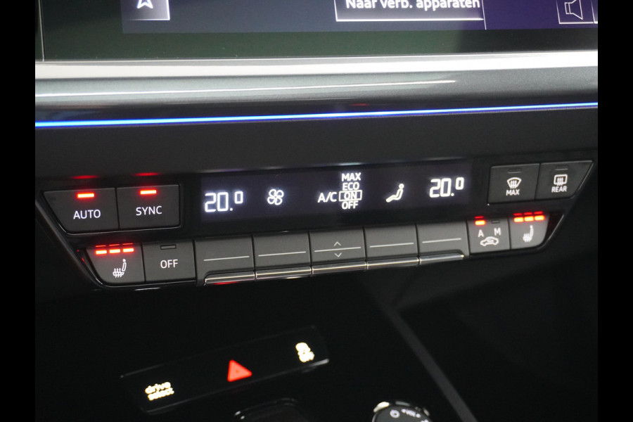 Audi Q4 e-tron 50 Quattro 300pk S-Line Competition Pano-dak Leer Matrix-Led 21" 77kWh Sonos®-Audio Warmtepomp Adaptive-CruiseHead-Up-Display La Assistentie Pack Comfort-plus Pack Dynamic Pack Interieur Pack Keyless Pack Automatisch grootlicht Privacy-Glass Zeer compleet Grote Accu €75.000 nieuw