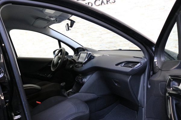 Peugeot 208 1.2 PureTech Blue Lion | PDC| NAVI | CARPLAY | NAP |