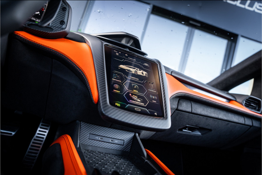 Lamborghini Revuelto - Verde Citrea | Full Carbon | Passenger Display | Lift