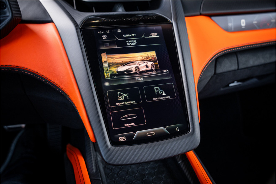 Lamborghini Revuelto - Verde Citrea | Full Carbon | Passenger Display | Lift
