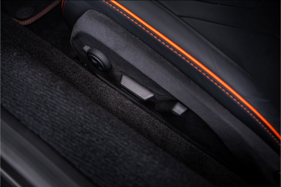 Lamborghini Revuelto - Verde Citrea | Full Carbon | Passenger Display | Lift